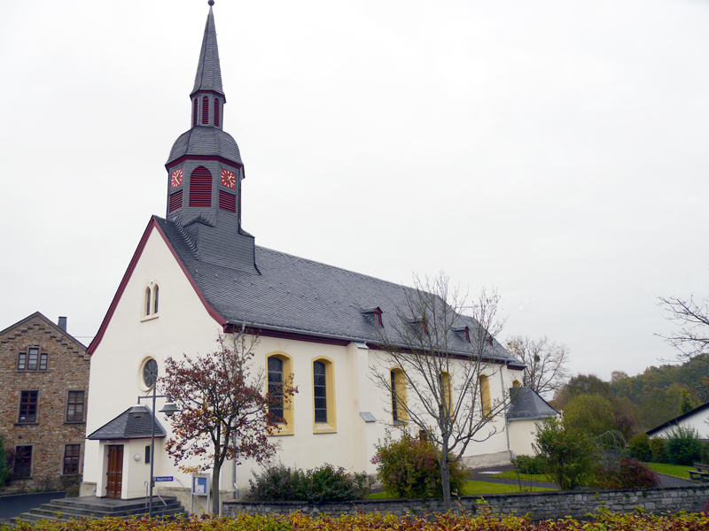 Die Kirche von Holler - Foto: Josef Baumann